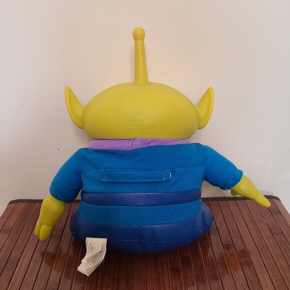 Vintage Toy Story 2 1995 Alien Toy Talks/ Lights Up - Picture 3 of 15